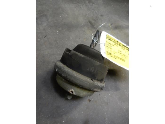 Usagé Support moteur Citroen Berlingo 1.9 D Prix sur demande proposé par Autodemontage Joko B.V.