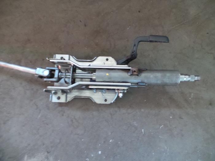 Steering column housing from a Fiat Fiorino (225) 1.3 JTD 16V Multijet 2010