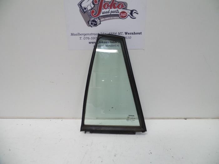 Usados Ventanilla triangular izquierda detrás Toyota Verso 1.8 16V VVT-i Precio de solicitud ofrecido por Autodemontage Joko B.V.