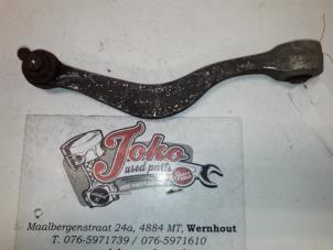 Used Front lower wishbone, right BMW 5 serie Touring (E34) 520i 24V Price on request offered by Autodemontage Joko B.V.
