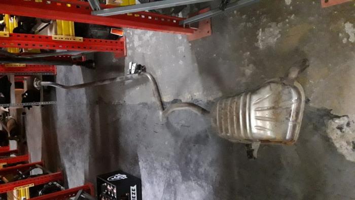 Gebrauchte Auspuff Enddämpfer Renault Megane II (BM/CM) 1.5 dCi 100 Preis auf Anfrage angeboten von Autodemontage Joko B.V.
