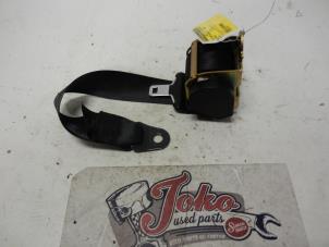 Used Rear seatbelt, right Peugeot 307 (3A/C/D) 2.0 HDi 90 Price on request offered by Autodemontage Joko B.V.