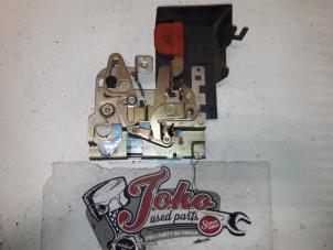 Used Tailgate lock mechanism Volkswagen Caddy II (9K9A) 1.9 SDI Price on request offered by Autodemontage Joko B.V.