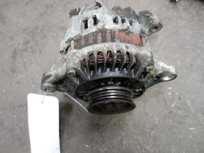 Used Dynamo Nissan Almera (N15) 1.4 LX,GX,S 16V Price on request offered by Autodemontage Joko B.V.
