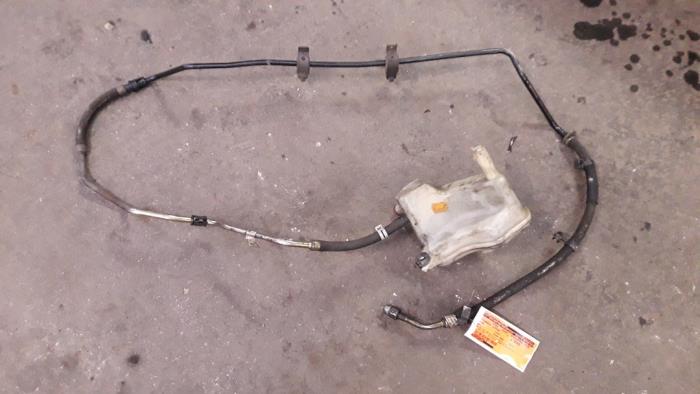 Power steering line from a Ford Ka I 1.3i 2003