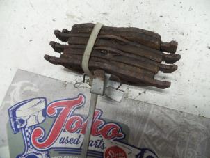 Used Front brake pad Ford Mondeo II 1.6i 16V E2/96 EEC Price on request offered by Autodemontage Joko B.V.