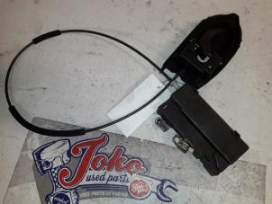 Used Door lock mechanism 2-door, right Ford Ka I 1.3i Price on request offered by Autodemontage Joko B.V.