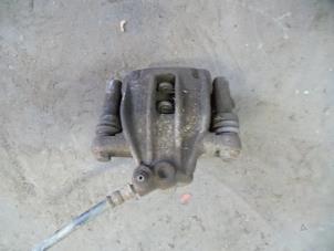 Used Front brake calliper, right Smart City-Coupé 0.6 Turbo i.c. Smart&Pulse Price on request offered by Autodemontage Joko B.V.
