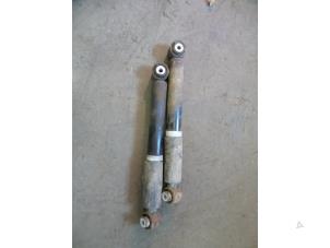 Used Shock absorber kit Smart City-Coupé 0.6 Turbo i.c. Smart&Pulse Price on request offered by Autodemontage Joko B.V.