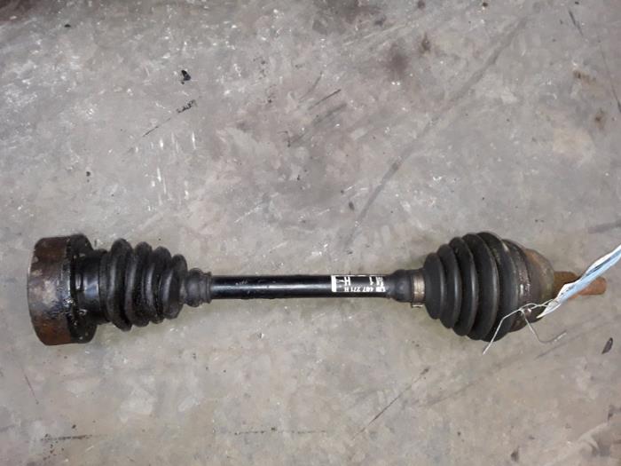 Front drive shaft, right from a Volkswagen Golf 1998