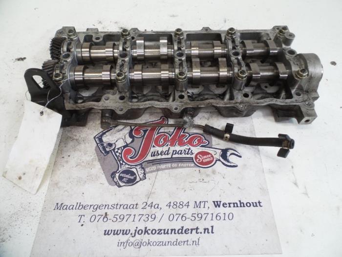 Camshaft housing from a Opel Astra G (F08/48) 1.7 DTI 16V Eco4 2001