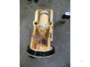 Used Electric fuel pump BMW 3 serie Touring (E46/3) 318d 16V Price on request offered by Autodemontage Joko B.V.