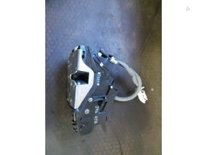 Used Rear door mechanism 4-door, right BMW 3 serie Touring (E46/3) 318d 16V Price on request offered by Autodemontage Joko B.V.