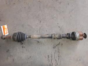 Used Front drive shaft, right Volvo V40 (VW) 1.8 16V Price on request offered by Autodemontage Joko B.V.