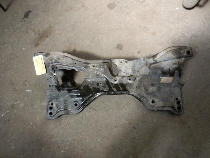 Used Subframe Honda CR-V (RD1/3) 2.0i 16V VTEC Price on request offered by Autodemontage Joko B.V.