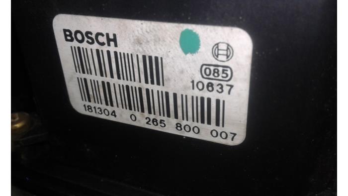 Begagnade ABS-pump Ford Mondeo III 2.0 16V Pris på förfrågan erbjuds av Autodemontage Joko B.V.