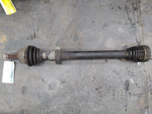 Usagé Arbre de transmission avant droit Seat Ibiza II (6K1) 1.3 CL,CLX,GLX Prix sur demande proposé par Autodemontage Joko B.V.