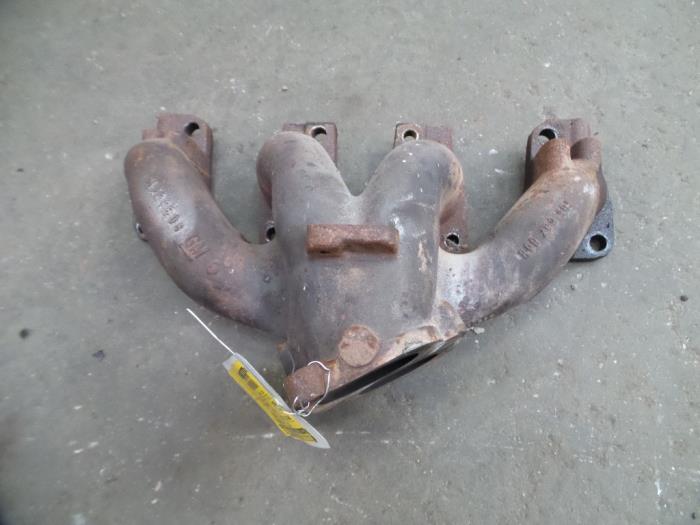 Gebrauchte Abgaskrümmer Opel Omega A (16/17/19) 2.0 i LS,GL,GLS,CD Preis auf Anfrage angeboten von Autodemontage Joko B.V.