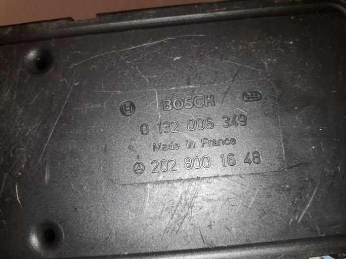 Electric central locking vacuum pump Mercedes C 2.0 C200D 2028001648