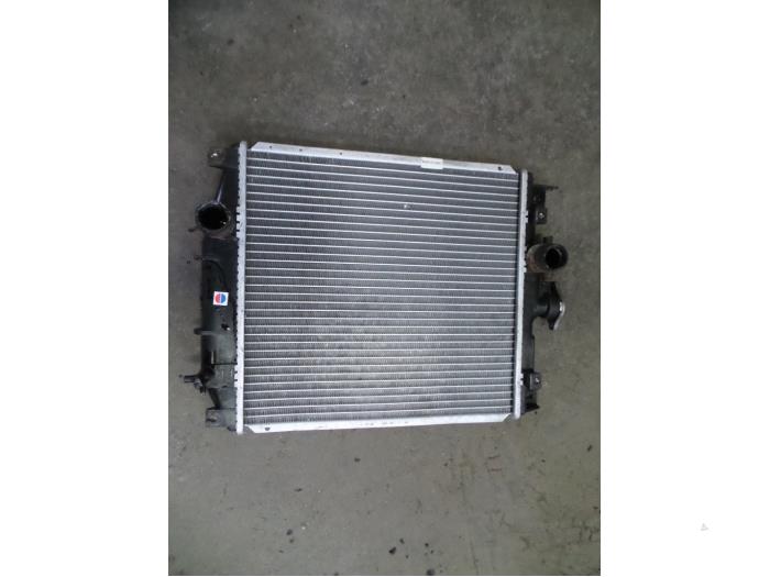 Usagé Radiateur Suzuki Swift (SF310/413) 1.0i Prix sur demande proposé par Autodemontage Joko B.V.