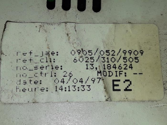 Tablica rozdzielcza z Renault Espace (JE) 2.0i RTE,RXE 1997