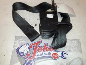 Used Front seatbelt, left Renault Clio II Societe (SB) 1.5 dCi 65 Price on request offered by Autodemontage Joko B.V.