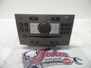 Gebrauchte Radio CD Spieler Opel Zafira (M75) 2.2 16V Direct Ecotec Preis auf Anfrage angeboten von Autodemontage Joko B.V.