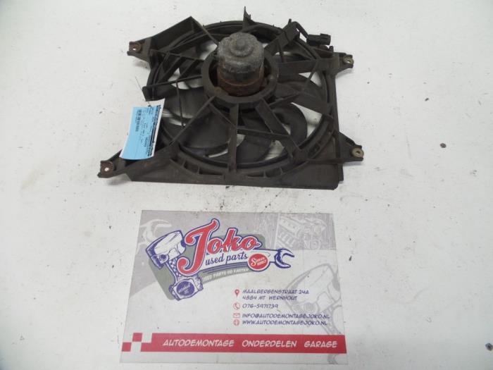 Używane Wentylator Hyundai Accent II/Excel II/Pony 1.3i 12V Cena na żądanie oferowane przez Autodemontage Joko B.V.