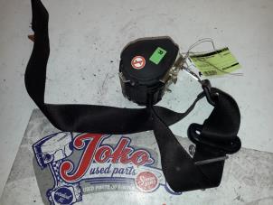 Usados Cinturón de seguridad derecha delante Ford Focus 1 Precio de solicitud ofrecido por Autodemontage Joko B.V.