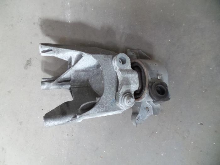 Used Engine mount Opel Corsa D 1.0 Price on request offered by Autodemontage Joko B.V.