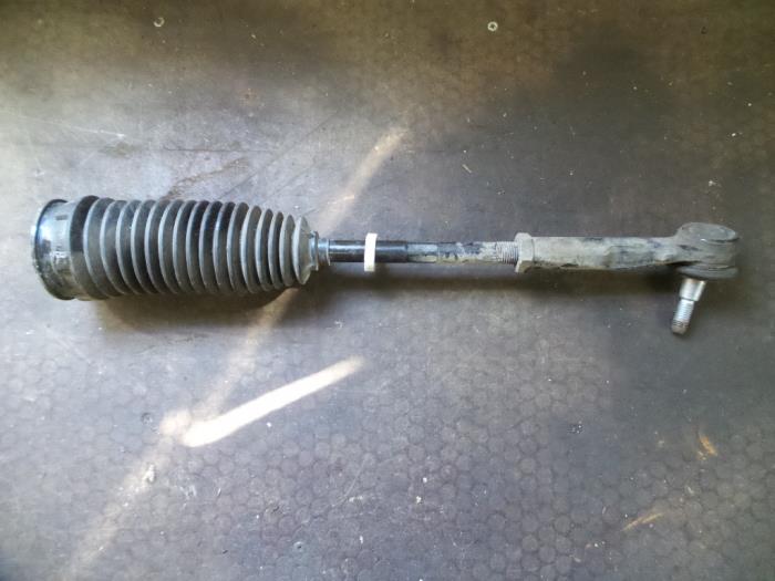 Tie rod, right from a Opel Corsa D 1.0 2011