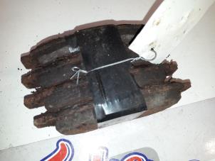 Used Front brake pad Peugeot 307 (3A/C/D) 1.6 16V Price on request offered by Autodemontage Joko B.V.