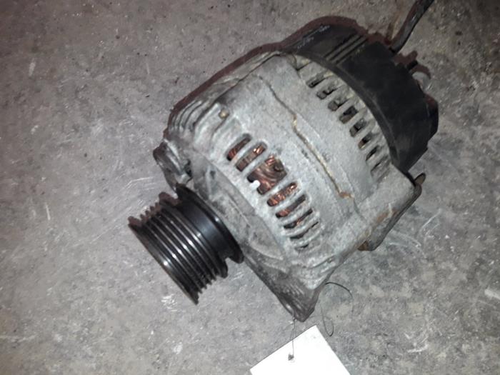 Begagnade Dynamo Skoda Felicia II (6U1) 1.9 D Pris på förfrågan erbjuds av Autodemontage Joko B.V.