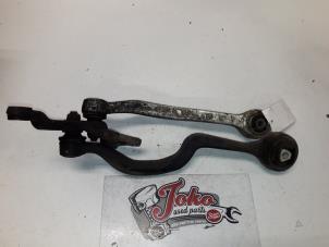 Used Front lower wishbone, right BMW 5 serie (E34) 518i Price on request offered by Autodemontage Joko B.V.