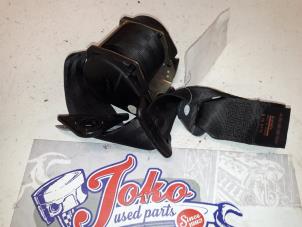 Used Rear seatbelt, right Peugeot 306 (7A/C/S) 1.4 Price on request offered by Autodemontage Joko B.V.