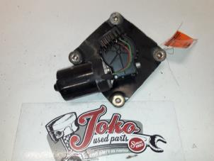 Used Front wiper motor Volvo V40 (VW) 1.9 D Price on request offered by Autodemontage Joko B.V.