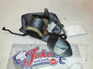 Used Front seatbelt, right Renault Clio II Societe (SB) 1.9 D Price on request offered by Autodemontage Joko B.V.