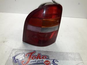 Używane Tylne swiatlo pozycyjne lewe Ford Mondeo Cena na żądanie oferowane przez Autodemontage Joko B.V.