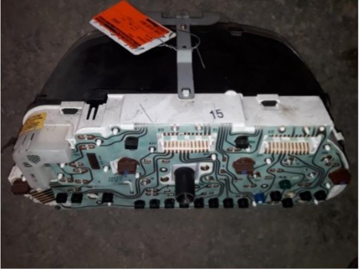 Instrument panel from a Volvo S40 (VS) 1.8 16V 1996