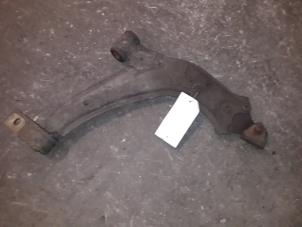 Used Front lower wishbone, right Peugeot 306 Break (7E) 1.6i XR,XT,ST Price on request offered by Autodemontage Joko B.V.