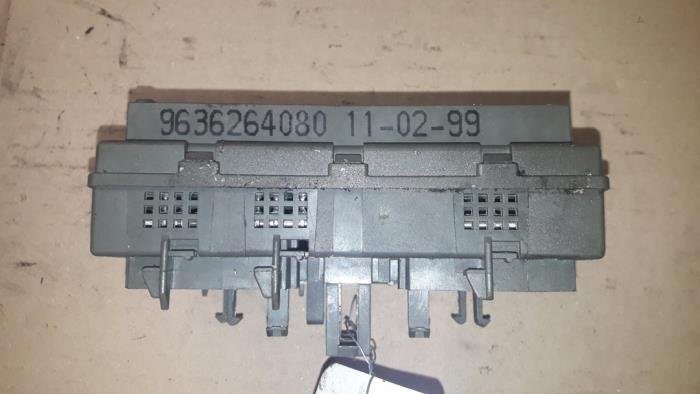 Fuse box from a Peugeot 306 1999