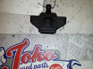 Used Tailgate lock mechanism Renault Clio II (BB/CB) 2.0 16V Sport Price on request offered by Autodemontage Joko B.V.