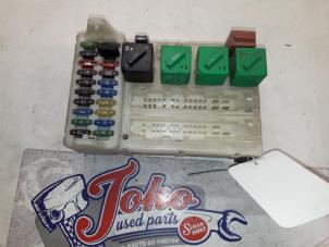 Usados Caja de fusibles Ford Mondeo Precio de solicitud ofrecido por Autodemontage Joko B.V.