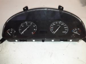 Used Instrument panel Peugeot 406 Break (8E/F) 2.2 16V Price on request offered by Autodemontage Joko B.V.