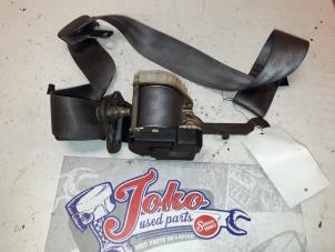 Used Front seatbelt, left Renault Clio II Societe (SB) 1.9 D Price on request offered by Autodemontage Joko B.V.