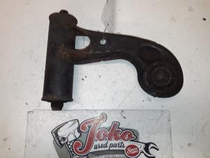 Used Front upper wishbone, left Mercedes C (W202) 2.0 C-200D Price on request offered by Autodemontage Joko B.V.