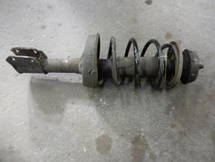 Used Front shock absorber rod, right Renault Clio II Societe (SB) 1.9 D Price on request offered by Autodemontage Joko B.V.