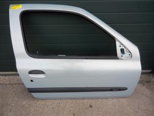 Used Door 2-door, right Renault Clio II Societe (SB) 1.9 D Price on request offered by Autodemontage Joko B.V.