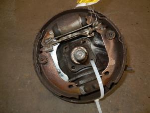 Used Brake anchor plate Renault Clio II Societe (SB) 1.9 D Price on request offered by Autodemontage Joko B.V.