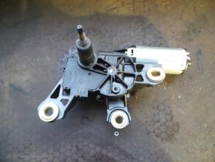 Used Rear wiper motor Volkswagen Sharan (7M8/M9/M6) 1.9 TDI 115 Price on request offered by Autodemontage Joko B.V.